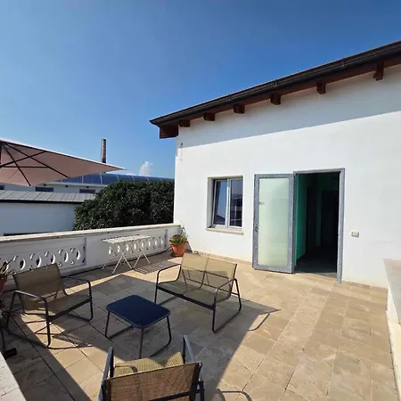 Dimora D'arte Speciale Tarshito Bari