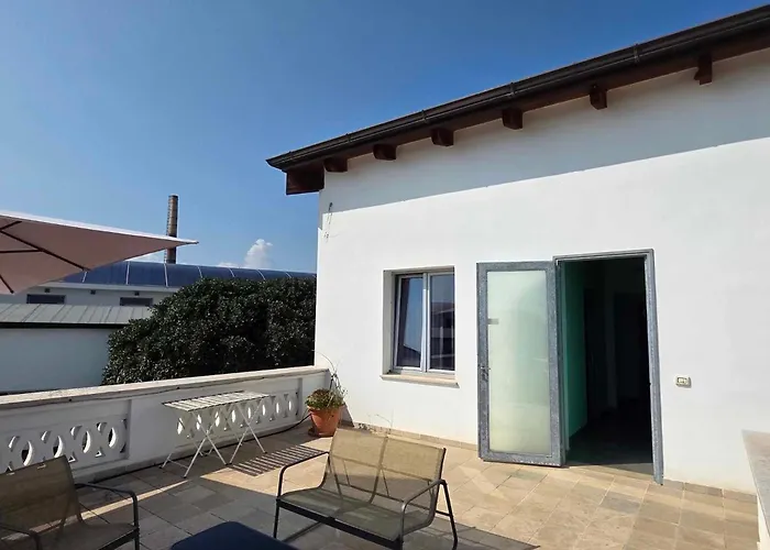 Dimora D'arte Speciale Tarshito Apartment