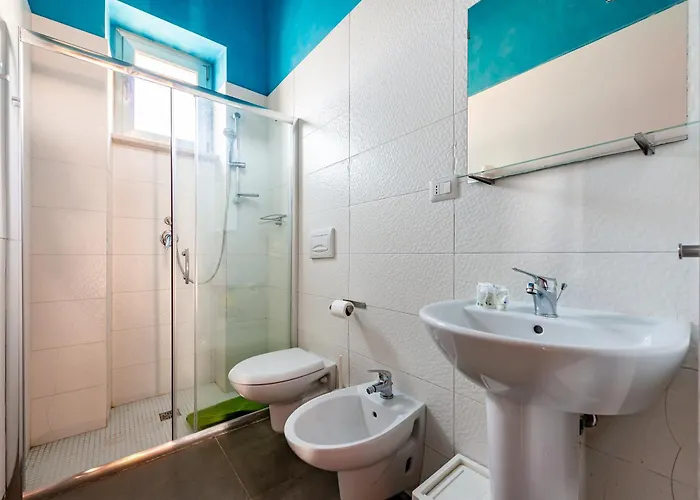 Dimora D'arte Speciale Tarshito Bari