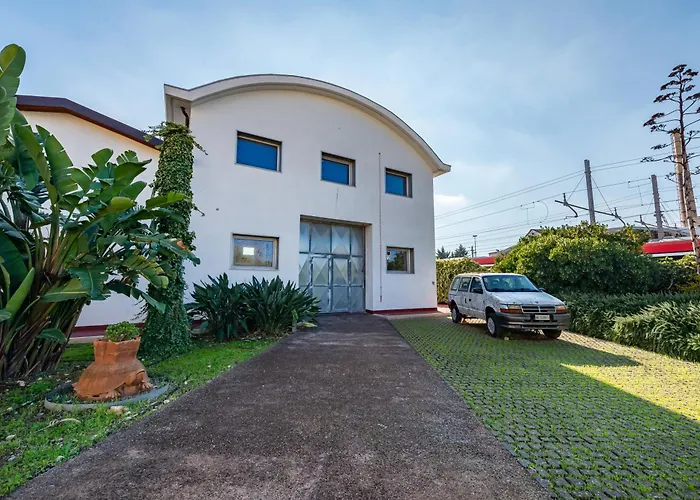 Dimora D'arte Speciale Tarshito * Bari